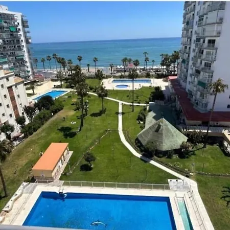 Seaview In Right By The شقة بينالماذينا